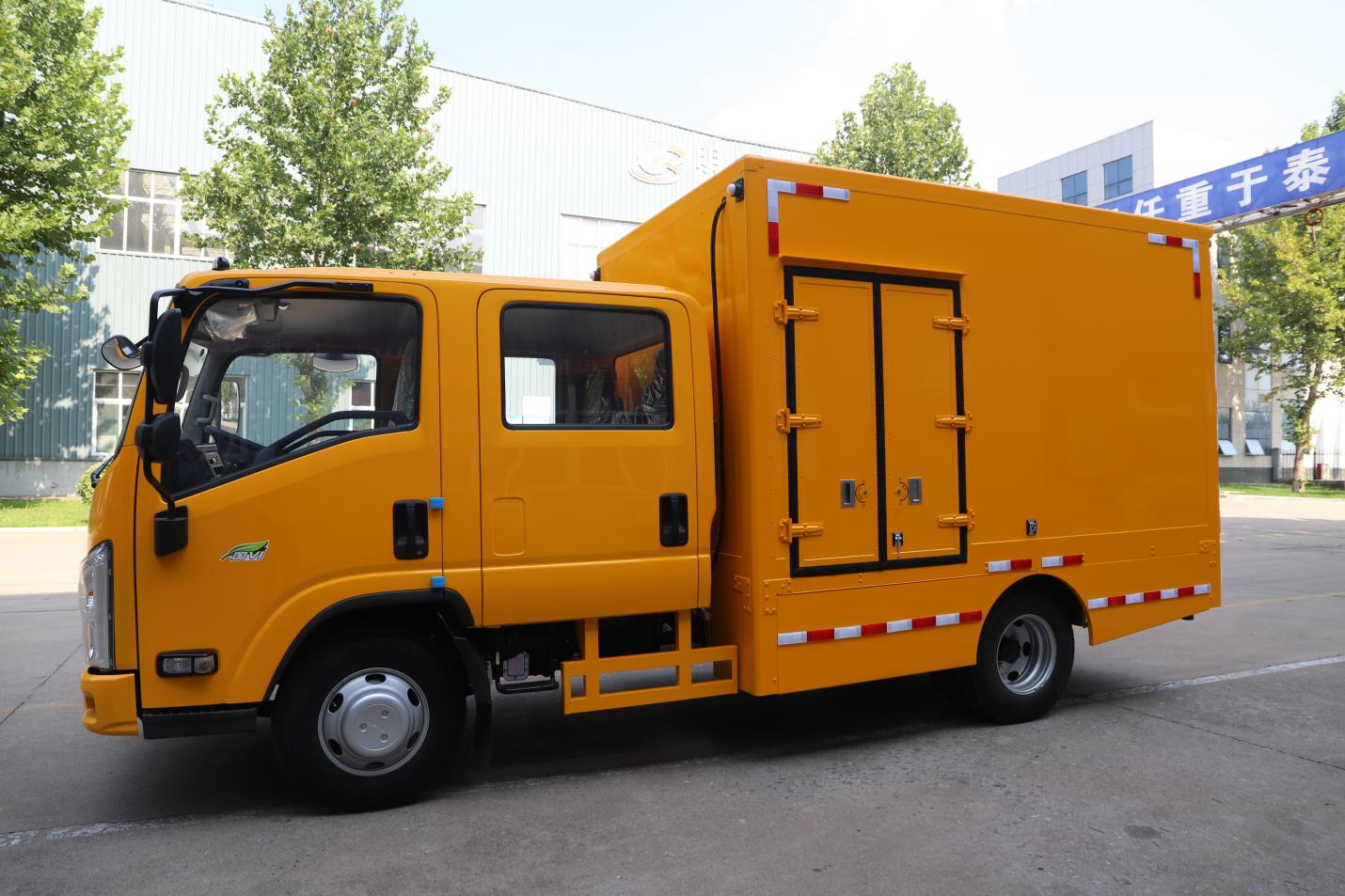 新品聚焦 亮點多多｜明航汽車自主研發新型輕量化多功能廂車