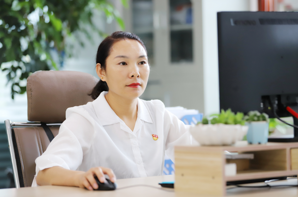 【崗位風采】常莎莎:貼心“大總管” 榜樣“她力量”