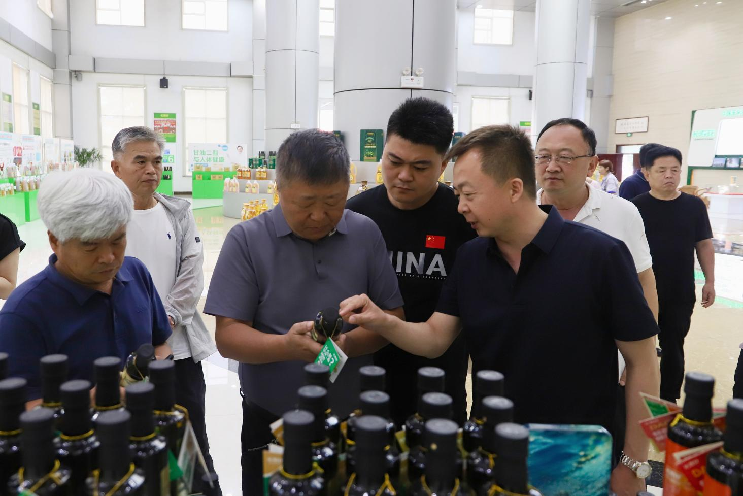 菏澤市農業農村局來山東三星集團考察